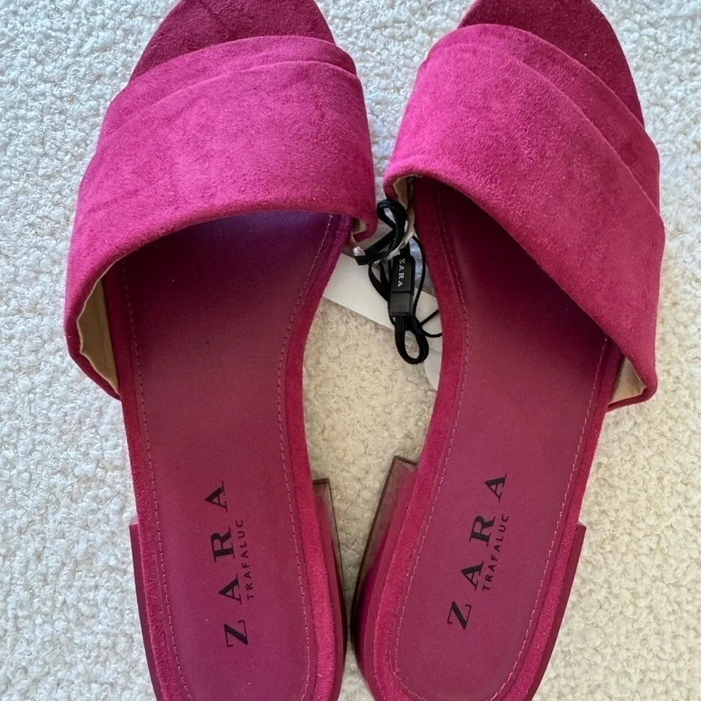 New - Zara sandal